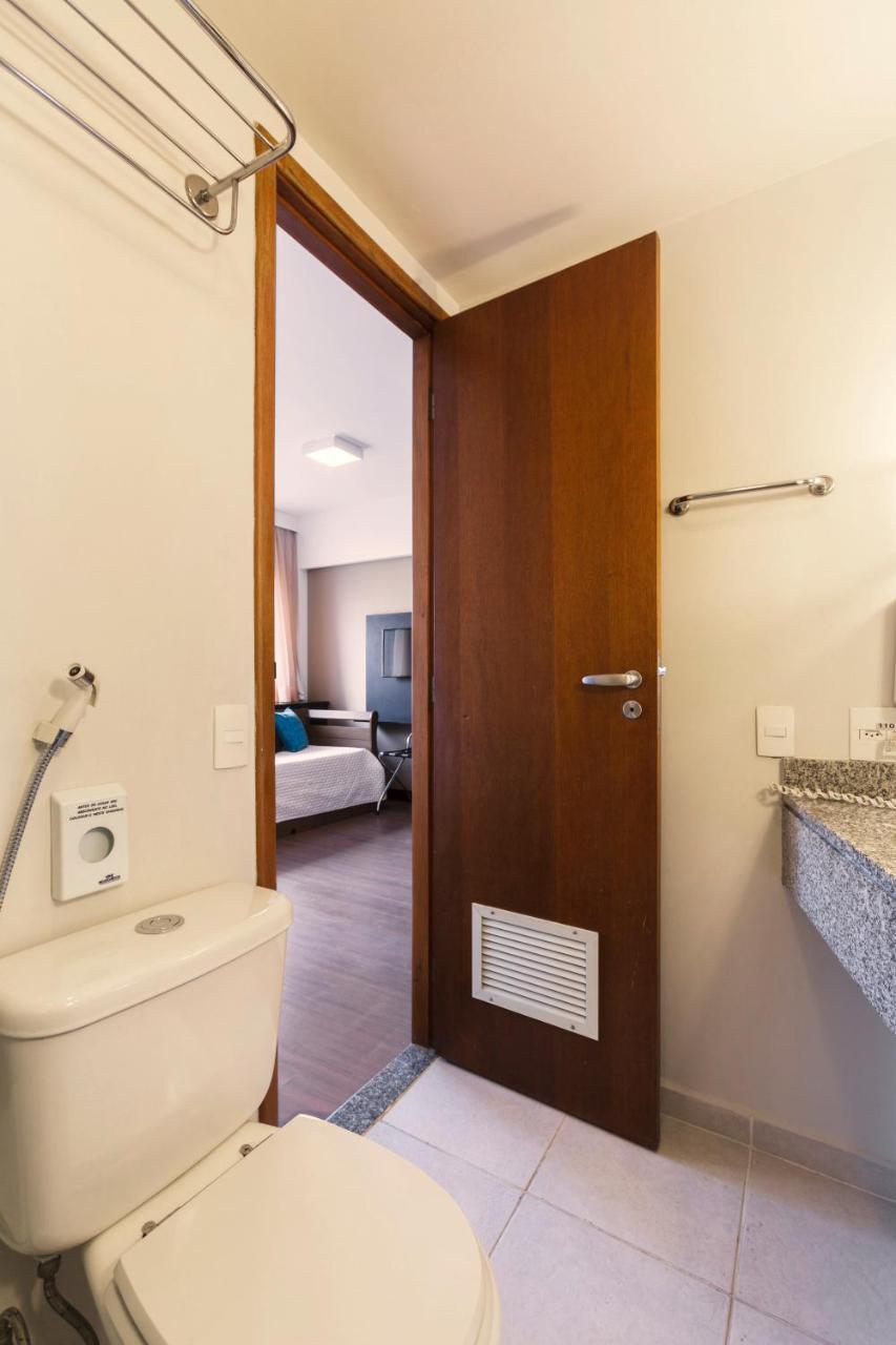 Beneficência Portuguesa, 50 Metros Apartamento São Paulo
